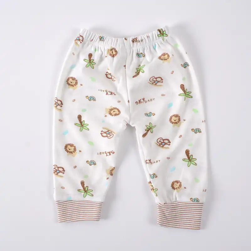 8 Piece Cute Bear Cotton Newborn Clothing Set (0-6 Months)