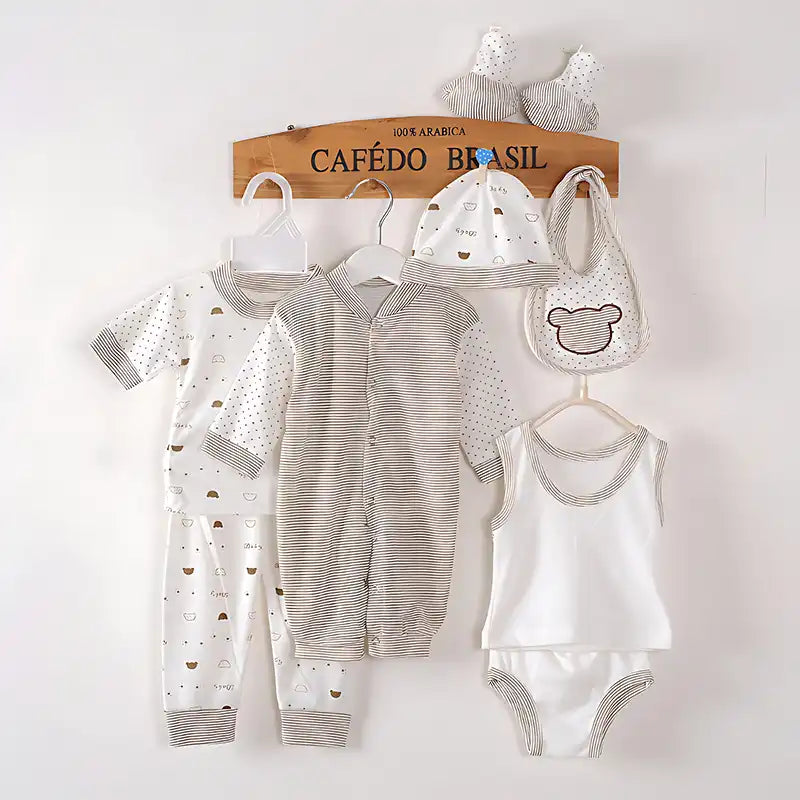 8 Piece Cute Bear Cotton Newborn Clothing Set (0-6 Months)