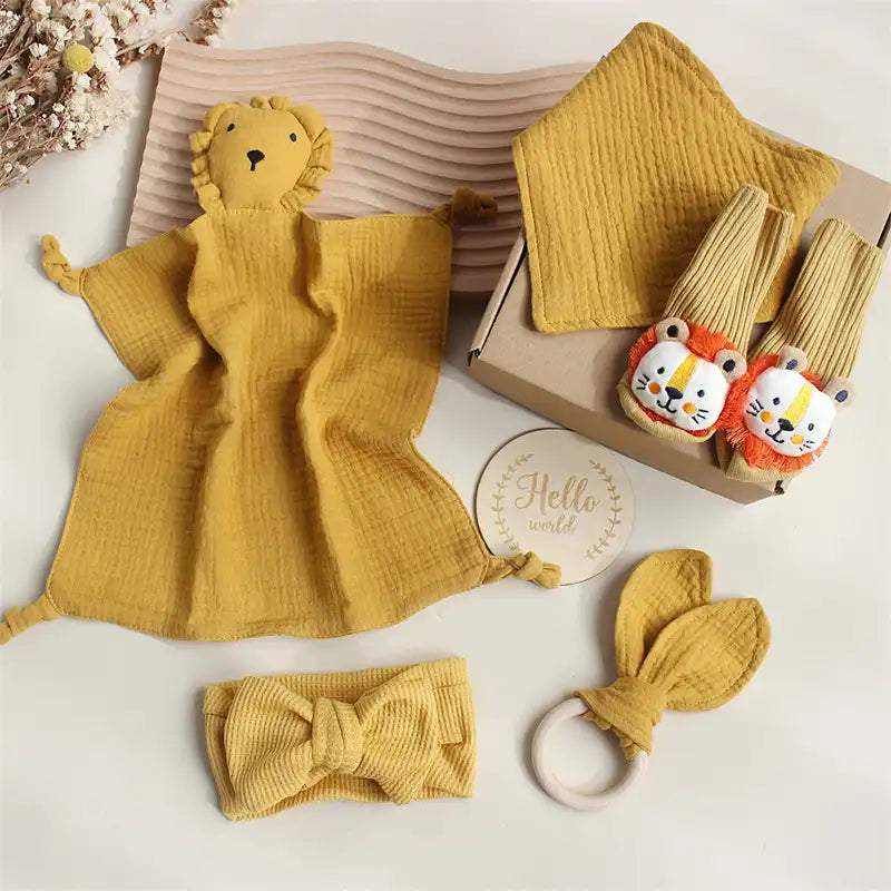 6 PCS Baby Wooden Rattle Brush Rabbit Towel Gift Set