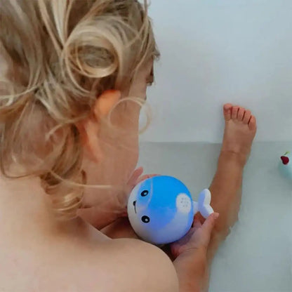 Spraying Whale Bath Toy - CutePopToy